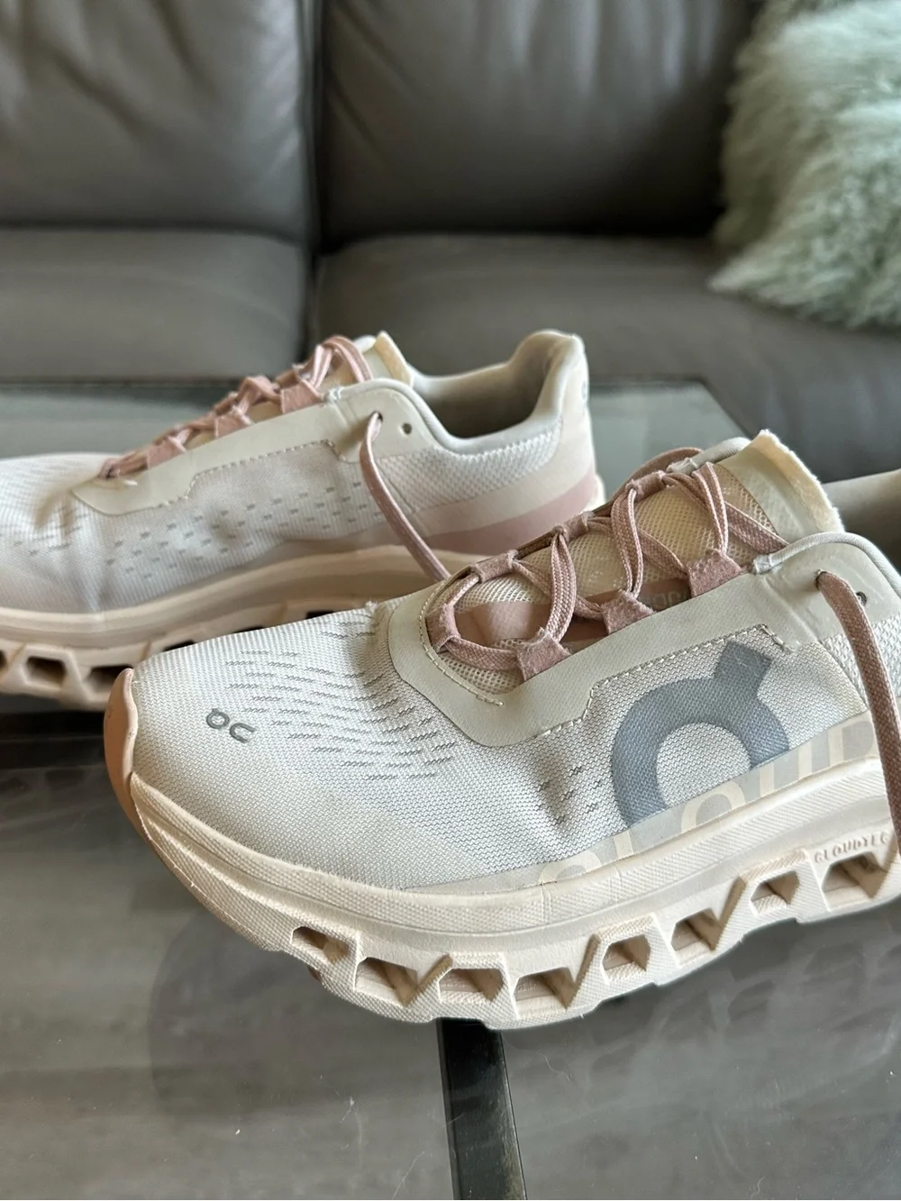 On Running Cloudrunner Women's Running Shoe - Pale Pink 6.5